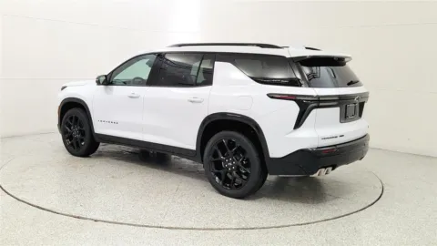 More photos of 2026 Chevrolet Traverse AWD RS at Tom Gill Chevrolet, KY