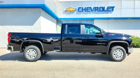 Black 2026 Chevrolet Silverado 2500HD LT for sale in Florence, KY