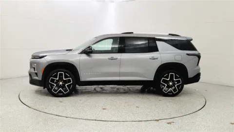 More photos of 2026 Chevrolet Traverse AWD High Country at Tom Gill Chevrolet, KY