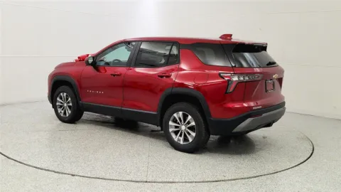 More photos of 2026 Chevrolet Equinox FWD LT at Tom Gill Chevrolet, KY