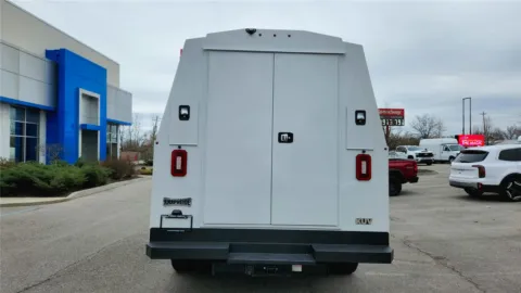 More photos of 2025 Chevrolet Express Cutaway 3500 at Tom Gill Chevrolet, KY