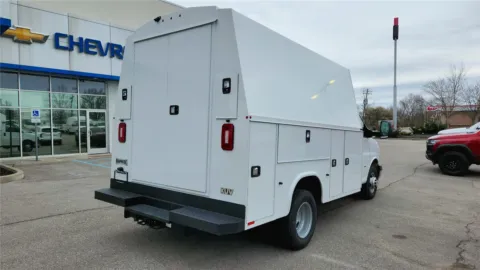 More photos of 2025 Chevrolet Express Cutaway 3500 at Tom Gill Chevrolet, KY