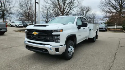White 2026 Chevrolet Silverado 3500HD CC Work Truck for sale in Florence, KY