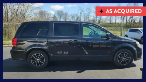 Black 2015 Dodge Grand Caravan SE Plus for sale in Florence, KY