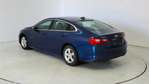 More photos of 2019 Chevrolet Malibu LS at Tom Gill Chevrolet, KY