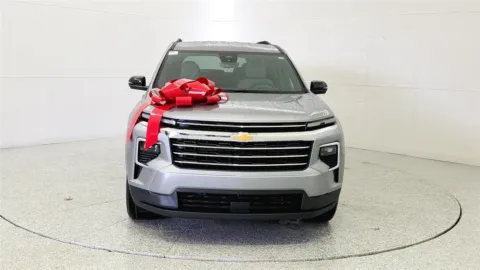 Photos of 2026 Chevrolet Traverse FWD LT for sale in Florence, KY at Tom Gill Chevrolet