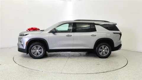 More photos of 2026 Chevrolet Traverse FWD LT at Tom Gill Chevrolet, KY