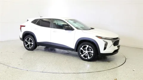 More photos of 2024 Chevrolet Trax 1RS at Tom Gill Chevrolet, KY