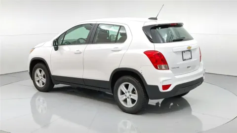 More photos of 2019 Chevrolet Trax LS at Tom Gill Chevrolet, KY