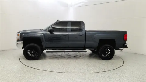 More photos of 2019 Chevrolet Silverado 1500 LD LT at Tom Gill Chevrolet, KY
