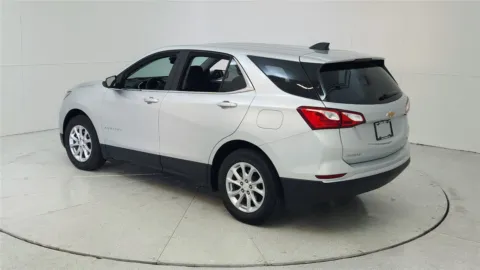 More photos of 2021 Chevrolet Equinox LT at Tom Gill Chevrolet, KY