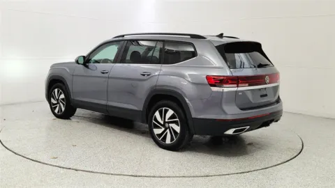 More photos of 2025 Volkswagen Atlas 2.0T SE w/Technology at Tom Gill Chevrolet, KY