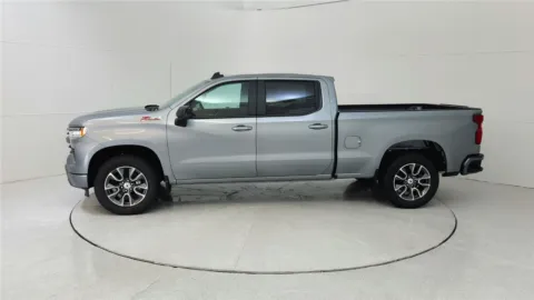 More photos of 2023 Chevrolet Silverado 1500 RST at Tom Gill Chevrolet, KY