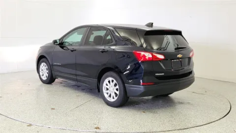 More photos of 2021 Chevrolet Equinox LS at Tom Gill Chevrolet, KY