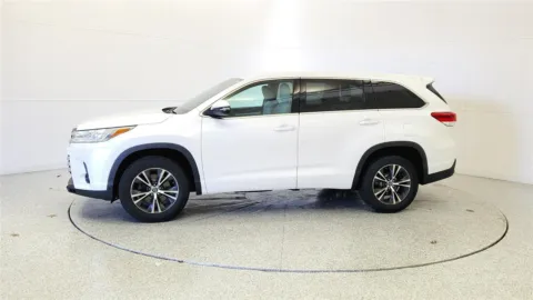 More photos of 2018 Toyota Highlander LE at Tom Gill Chevrolet, KY