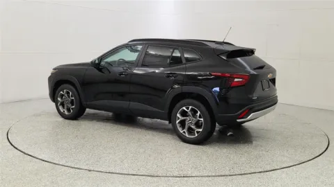 More photos of 2026 Chevrolet Trax LT at Tom Gill Chevrolet, KY
