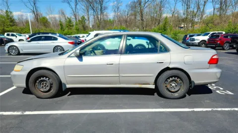 More photos of 1998 Honda Accord Sdn EX at Tom Gill Chevrolet, KY