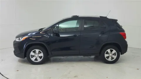 More photos of 2021 Chevrolet Trax LT at Tom Gill Chevrolet, KY