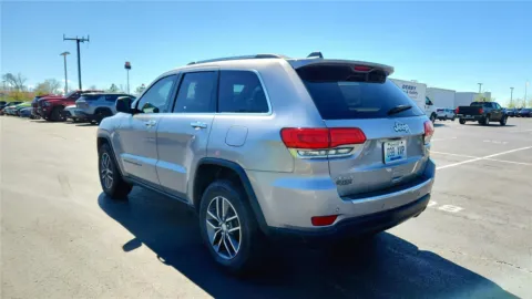 More photos of 2017 Jeep Grand Cherokee Limited at Tom Gill Chevrolet, KY