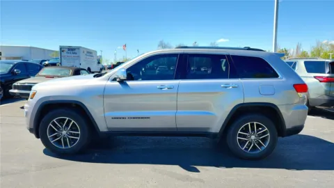 More photos of 2017 Jeep Grand Cherokee Limited at Tom Gill Chevrolet, KY
