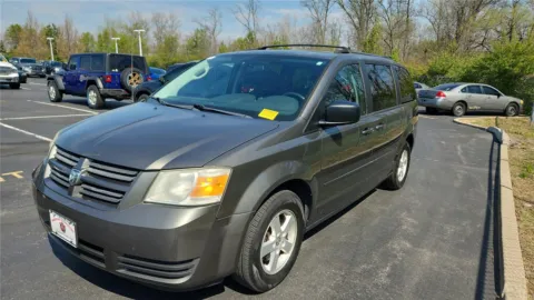 More photos of 2010 Dodge Grand Caravan Hero at Tom Gill Chevrolet, KY