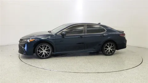 More photos of 2021 Toyota Camry SE at Tom Gill Chevrolet, KY