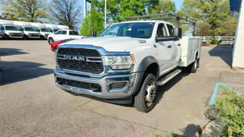 More photos of 2020 Ram 5500 Chassis Cab Tradesman at Tom Gill Chevrolet, KY