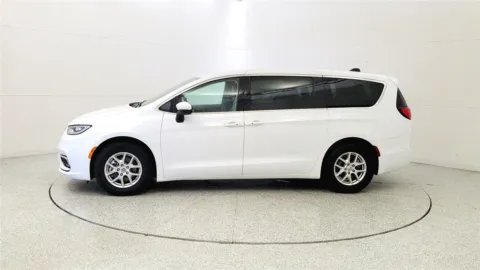 More photos of 2023 Chrysler Pacifica Touring L at Tom Gill Chevrolet, KY