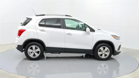 More photos of 2018 Chevrolet Trax LT at Tom Gill Chevrolet, KY
