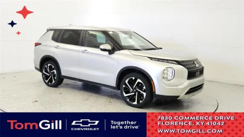 Silver 2023 Mitsubishi Outlander SE for sale in Florence, KY