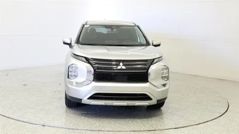 Photos of 2023 Mitsubishi Outlander SE for sale in Florence, KY at Tom Gill Chevrolet