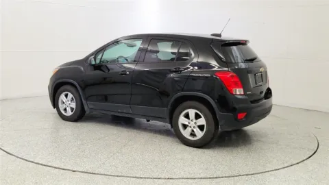 More photos of 2020 Chevrolet Trax LS at Tom Gill Chevrolet, KY