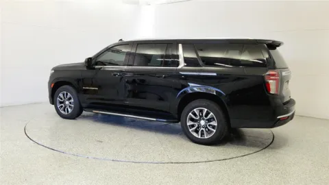 More photos of 2021 Chevrolet Suburban LT at Tom Gill Chevrolet, KY