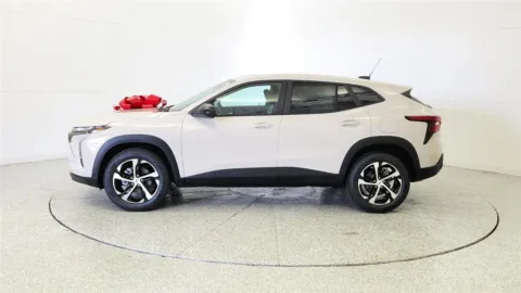 More photos of 2026 Chevrolet Trax 1RS at Tom Gill Chevrolet, KY