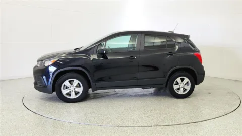 More photos of 2021 Chevrolet Trax LS at Tom Gill Chevrolet, KY