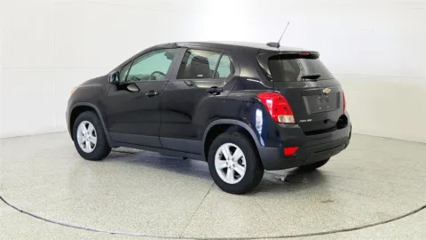 More photos of 2021 Chevrolet Trax LS at Tom Gill Chevrolet, KY