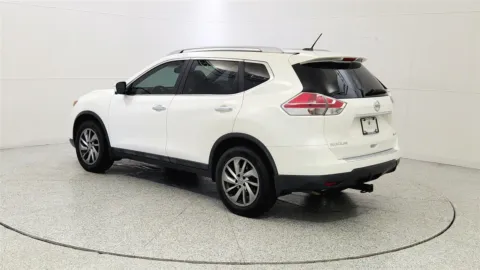 More photos of 2015 Nissan Rogue SL at Tom Gill Chevrolet, KY