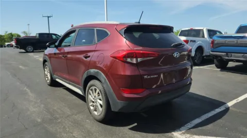 More photos of 2017 Hyundai Tucson SE at Tom Gill Chevrolet, KY