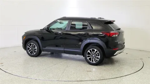 More photos of 2025 Chevrolet Trailblazer LT at Tom Gill Chevrolet, KY