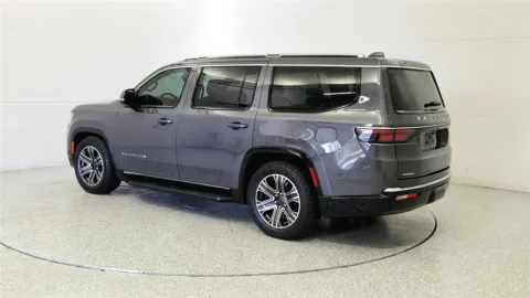 More photos of 2022 Jeep Wagoneer Series III at Tom Gill Chevrolet, KY