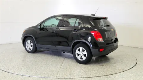 More photos of 2020 Chevrolet Trax LS at Tom Gill Chevrolet, KY