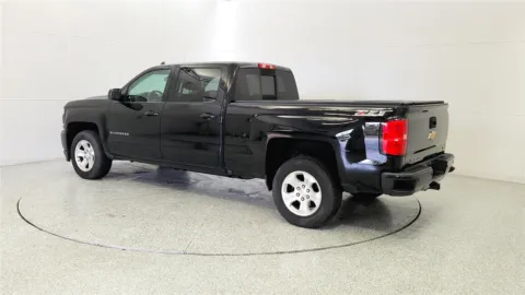 More photos of 2017 Chevrolet Silverado 1500 LT at Tom Gill Chevrolet, KY