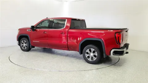 More photos of 2019 GMC Sierra 1500 SLE at Tom Gill Chevrolet, KY