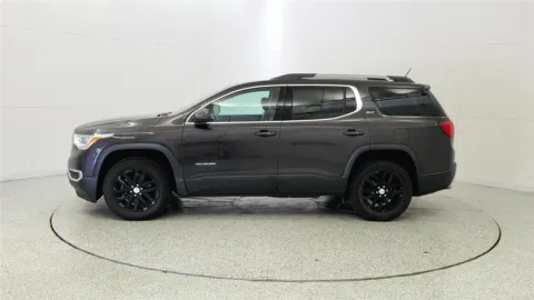 More photos of 2019 GMC Acadia SLT at Tom Gill Chevrolet, KY