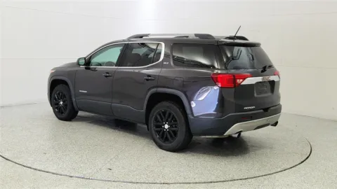 More photos of 2019 GMC Acadia SLT at Tom Gill Chevrolet, KY