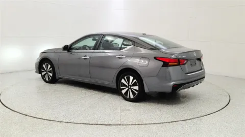 More photos of 2022 Nissan Altima 2.5 SV at Tom Gill Chevrolet, KY