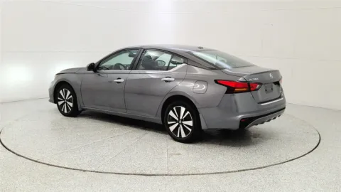 More photos of 2022 Nissan Altima 2.5 SV at Tom Gill Chevrolet, KY