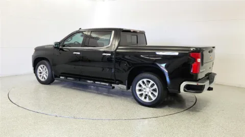 More photos of 2021 Chevrolet Silverado 1500 LTZ at Tom Gill Chevrolet, KY