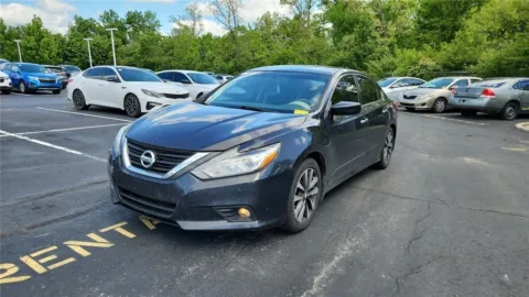 More photos of 2016 Nissan Altima 2.5 SV at Tom Gill Chevrolet, KY