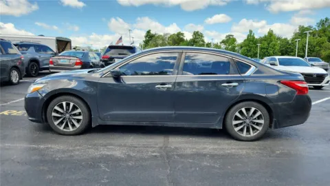 More photos of 2016 Nissan Altima 2.5 SV at Tom Gill Chevrolet, KY